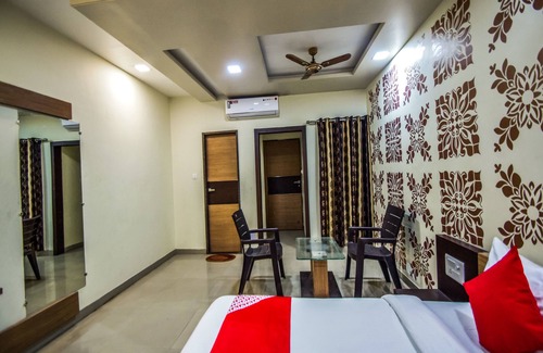 Abu Road Hotel | OYO 15180 Kavita Inn
