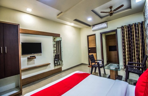 Abu Road Hotel | OYO 15180 Kavita Inn