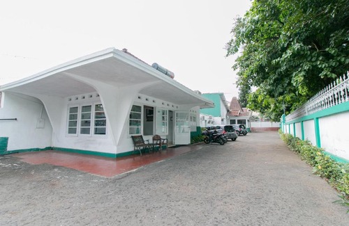 Sukabumi Hotel | OYO 1707 Hotel Mustika Widyasari