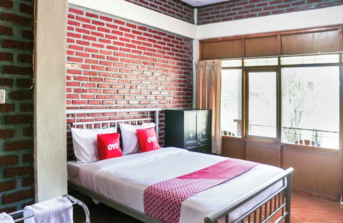 Garut Hotel | OYO 1722 Villa Ciparay Indah Syariah