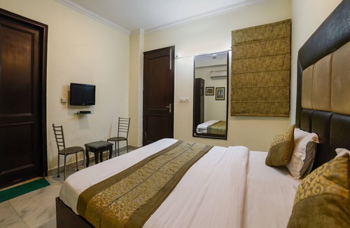 East of Kailash Hotel | OYO 1768 Home Stay The Divine Home