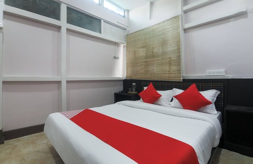 Shillong Hotel | OYO 19292 55 Pillars House