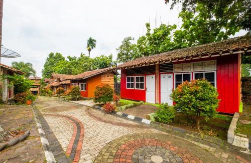 Cikidang Hotel | OYO 2278 Cikidang Hunting Resort