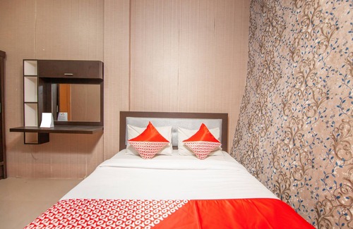 Pematangsiantar Hotel | OYO 2310 Residence 68