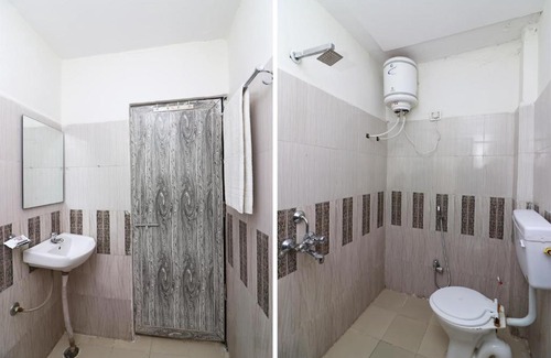 Bhopal Hotel | OYO 23305 Saaaj Resorts