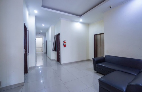 Kebon Kacang Hotel | OYO 2357 Syariah Grand Raudhah
