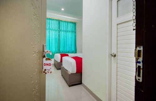 Pangururan Hotel | OYO 2382 Wisata Hotel