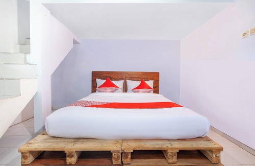 Pandaan Hotel | OYO 2415 Ibma Smart Syariah