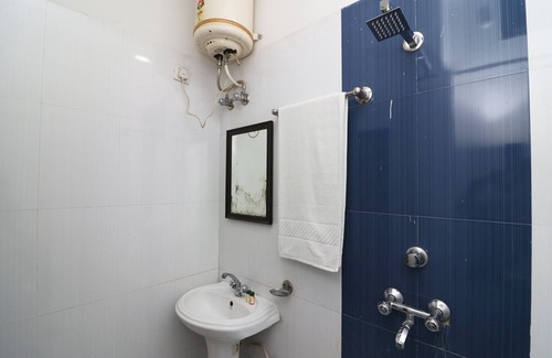 Rudrapur Hotel | OYO 24199 Hotel Ojus Tower