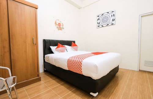 Jember Hotel | OYO 2614 Demasto Homestay