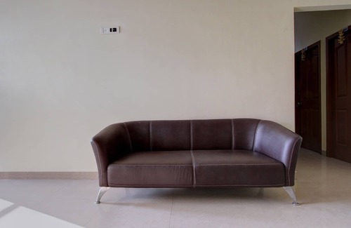 RR Nagar Hotel | OYO 27781 Sri Sai Comforts