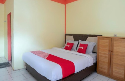 Ambarita Hotel | OYO 2901 Kings Guest House