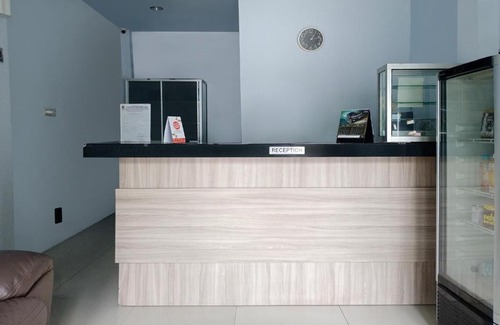 Palu Hotel | OYO 3175 Rich Homestay