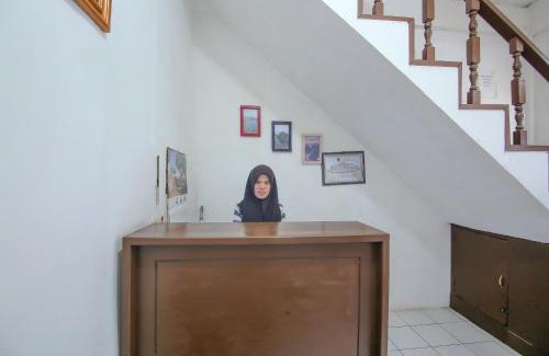 Pagar Alam Hotel | OYO 3242 Penginapan Saa'ada Syariah