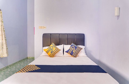 Kalipuro Hotel | OYO 3281 Griya Ketapang