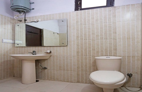 Rudrapur Hotel | OYO 3697 Hotel Rivieraa