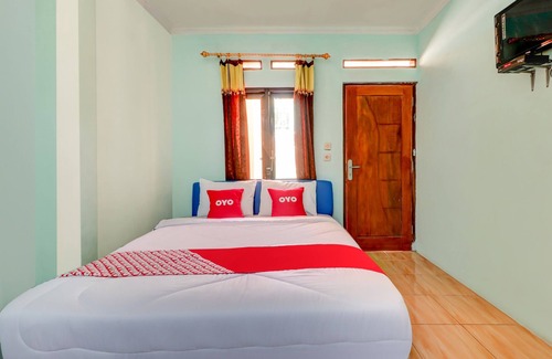 Ciater Hotel | OYO 3879 Villa Sari Intan