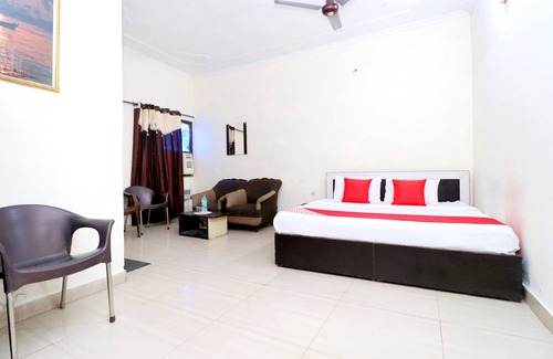 Ambala Hotel | OYO 39812 Welcome Lounge