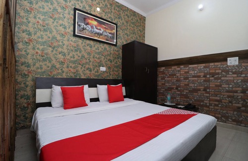 Ambala Hotel | OYO 39812 Welcome Lounge