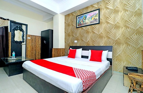 Ambala Hotel | OYO 39812 Welcome Lounge