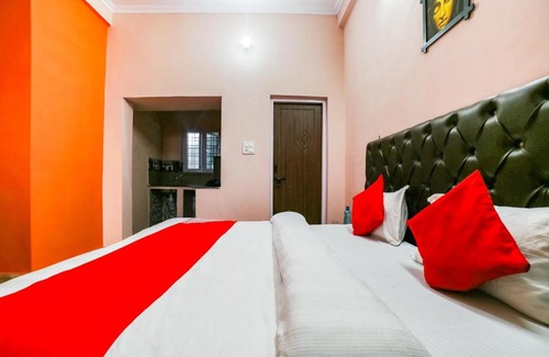Clement Town Hotel | OYO 40733 Dolphin Guest House