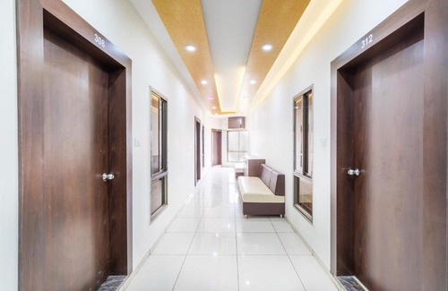 Hoshangabad Hotel | OYO 42068 Hotel Vinayak Palace