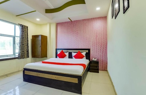 Mandsaur Hotel | OYO 47687 Bhagat Residency