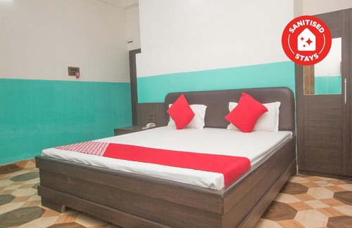 Dinhata Hotel | OYO 48303 Bharati Bhawan & Lodge
