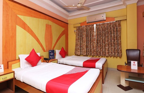 Mukundapur Hotel | OYO 4954 Hotel Wild Orchid
