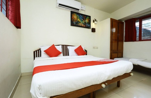 Palayam Hotel | OYO 5344 Hotel Oasis