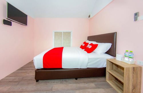 Prachuap Khiri Khan Hotel | OYO 578 PJ Resort and Snooker Club