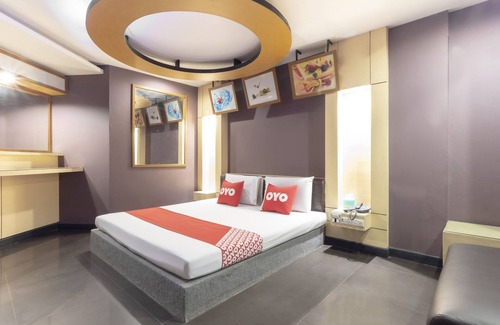 Chonburi Hotel | OYO 75382 Chonburi Hotel