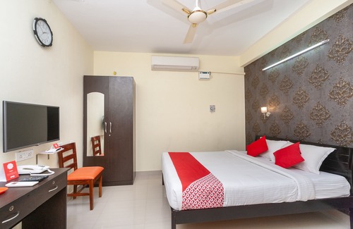 Kelambakkam Hotel | OYO 7575 ITS South East Residency