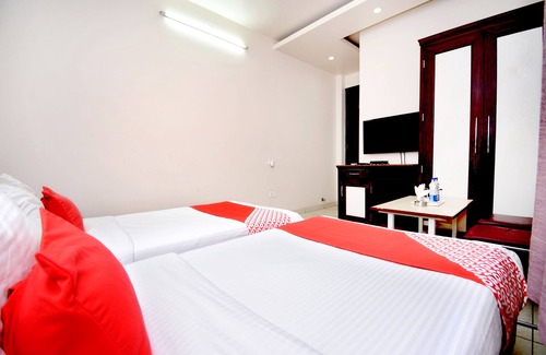 Karnal Hotel | OYO 8361 Leela Residency