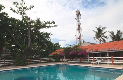 Logon Hotel | OYO 853 Malapascua Beach And Dive Resort