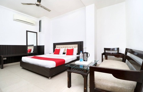 Ambala Hotel | OYO 8627 Hotel Space