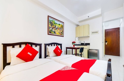 Palanan Hotel | OYO 893 Dian Suites Makati