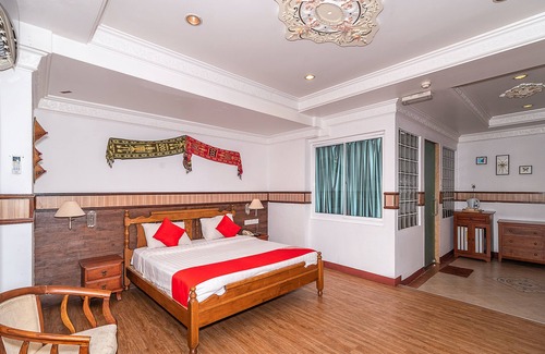 Penampang Hotel | OYO 89864 Hotel Holiday Park