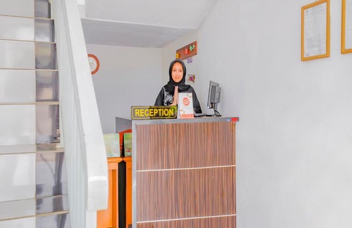 Tasikmalaya Hotel | OYO 90086 Pondok Tasyiq Guest House Syariah