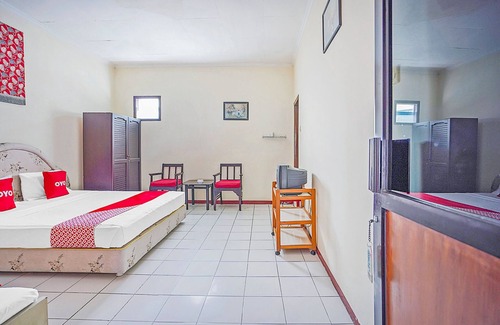 Tretes Hotel | OYO 90132 Lie Mas Hotel