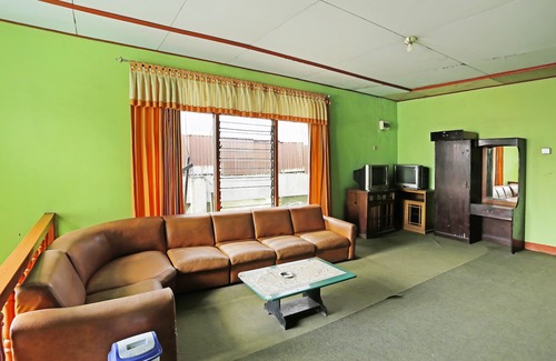 Samarinda Hotel | OYO 90136 Hotel Bone Indah
