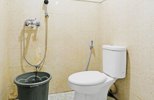 Samarinda Hotel | OYO 90136 Hotel Bone Indah