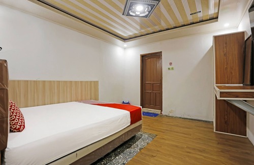 Samarinda Hotel | OYO 90136 Hotel Bone Indah
