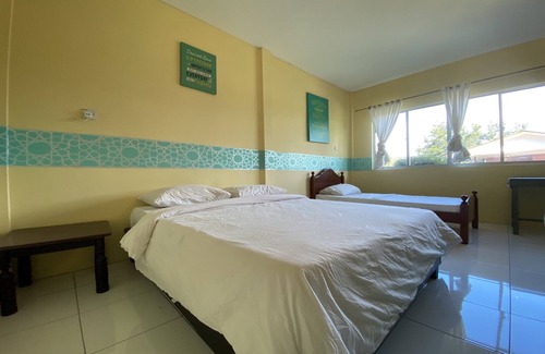 Santubong Hotel | OYO 90287 Rb Homestay & Farms