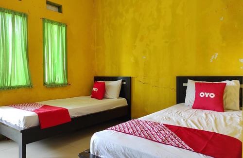 Jatiwangi Hotel | OYO 90333 Wisma Tenang Jaya Syariah