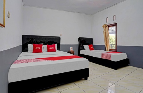 Sangkanurip Hotel | OYO 90405 Penginapan Sasti KuninganNearTaman Cirendang