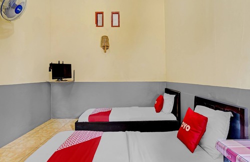 Sangkanurip Hotel | OYO 90405 Penginapan Sasti KuninganNearTaman Cirendang