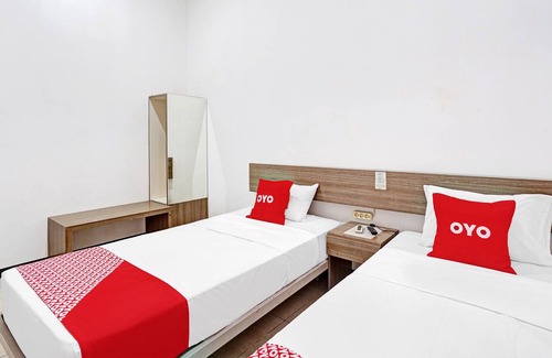 Surabaya Hotel | OYO 90442 Almeira Homestay Syariah Sub