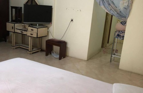 Surabaya Hotel | OYO 90482 Rumah Oma Syariah