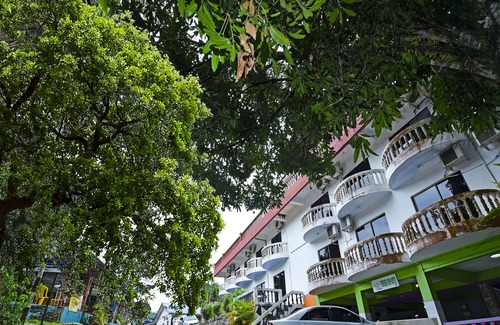 Kuala Tahan Hotel | OYO 90565 Teresek View Motel